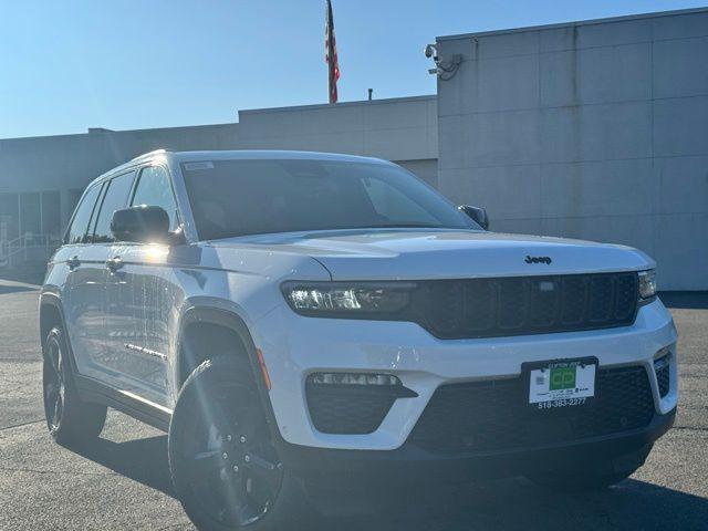 new 2025 Jeep Grand Cherokee car, priced at $54,865