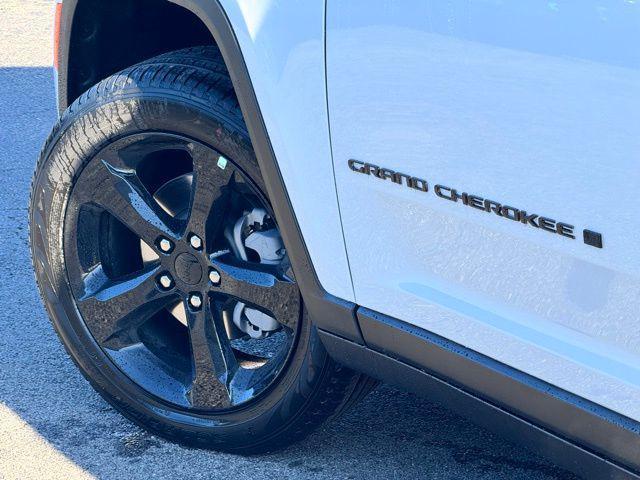 new 2025 Jeep Grand Cherokee car, priced at $54,865