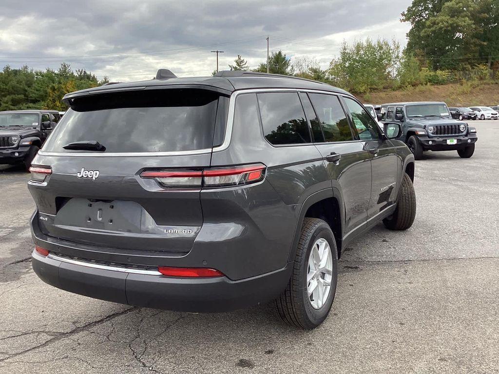 new 2025 Jeep Grand Cherokee car, priced at $40,894