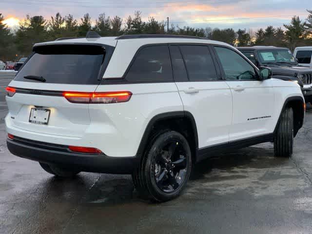 new 2025 Jeep Grand Cherokee car, priced at $42,472