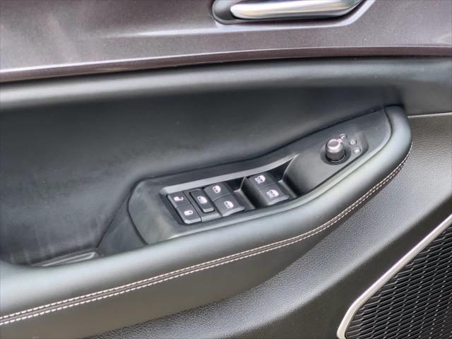 used 2022 Jeep Grand Cherokee car, priced at $34,995