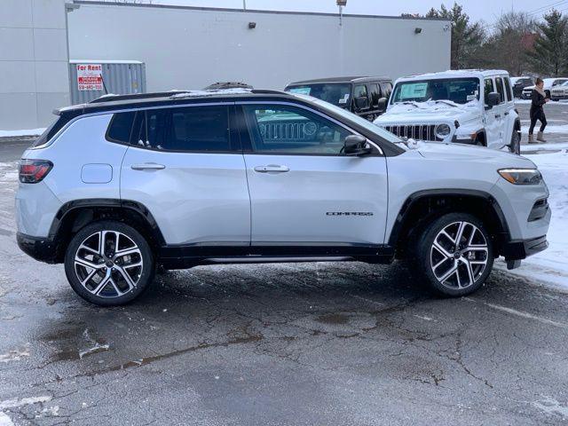 new 2025 Jeep Compass car, priced at $41,385