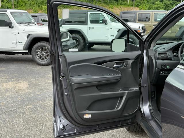 used 2022 Honda Pilot car, priced at $38,952