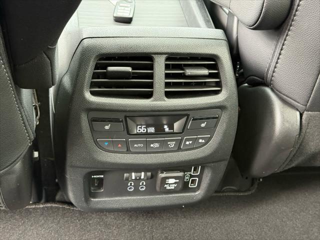 used 2022 Honda Pilot car, priced at $38,952