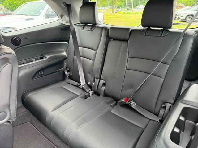 used 2022 Honda Pilot car, priced at $38,952