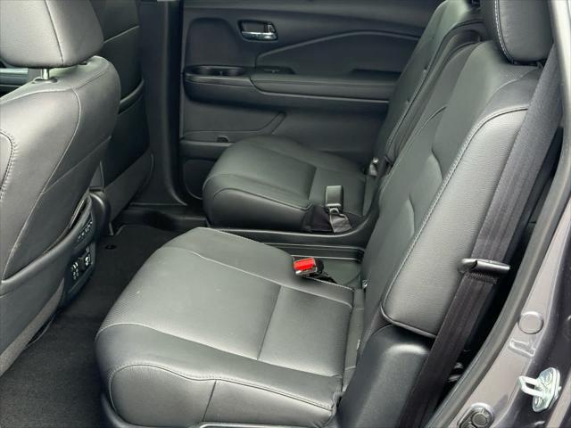 used 2022 Honda Pilot car, priced at $38,952
