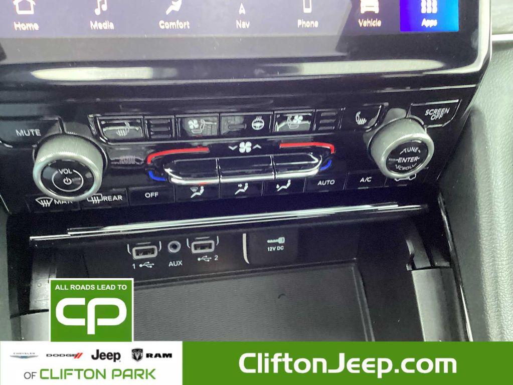 used 2023 Jeep Grand Cherokee car, priced at $40,995