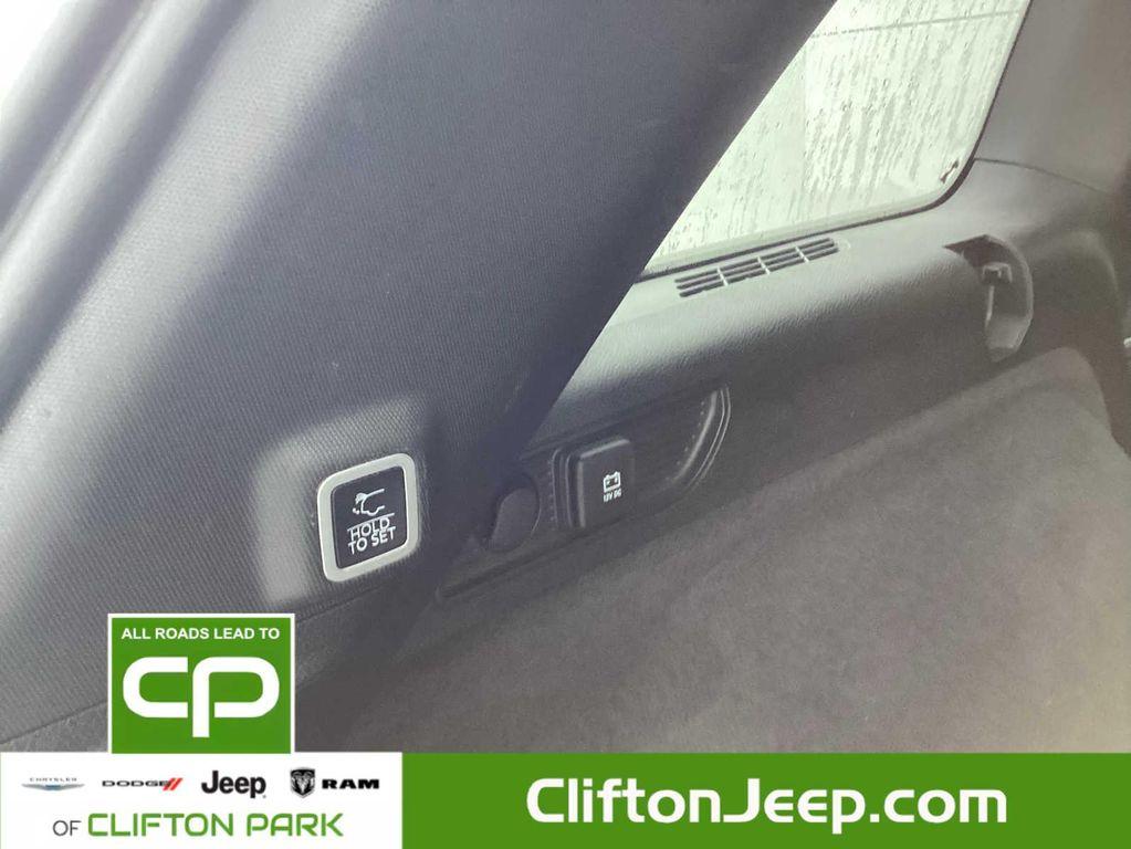 used 2023 Jeep Grand Cherokee car, priced at $40,995