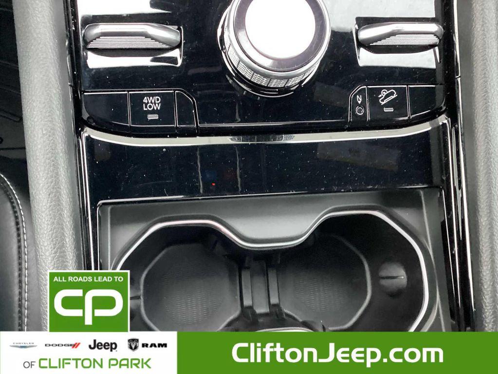 used 2023 Jeep Grand Cherokee car, priced at $40,995