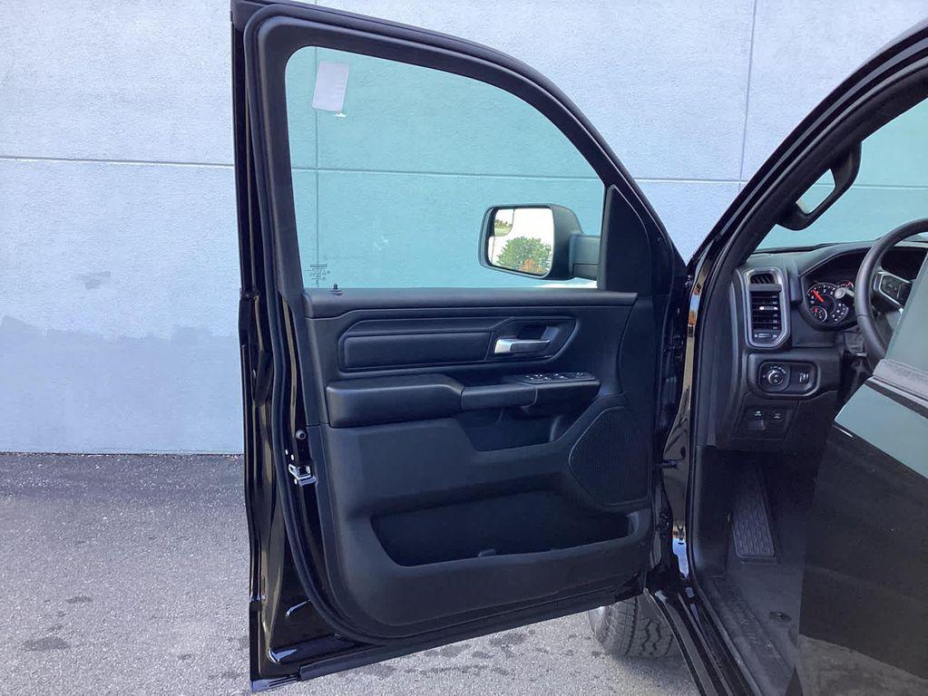 new 2025 Ram 1500 car, priced at $52,958