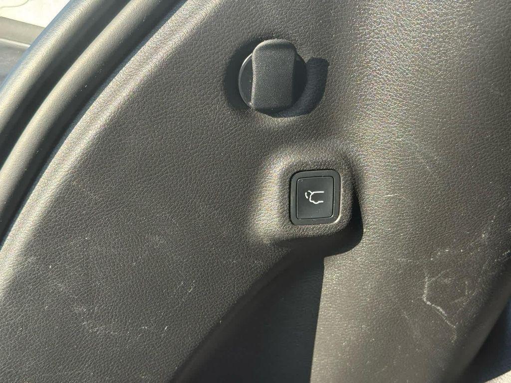 used 2022 Jeep Compass car, priced at $25,284