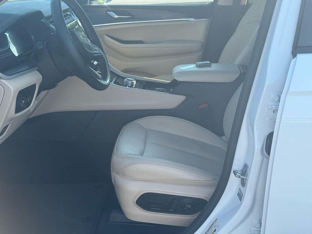 used 2022 Jeep Grand Cherokee L car, priced at $33,990