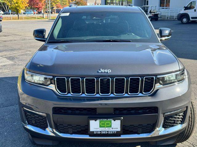 new 2025 Jeep Grand Cherokee car, priced at $55,830