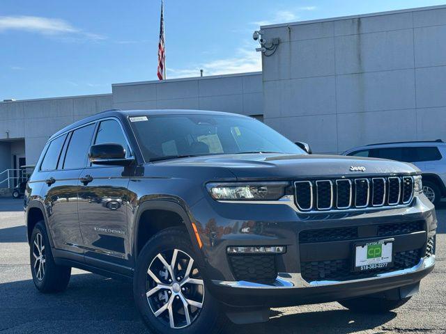 new 2025 Jeep Grand Cherokee car, priced at $55,830