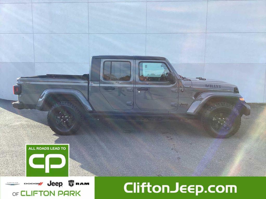 used 2022 Jeep Gladiator car, priced at $35,495