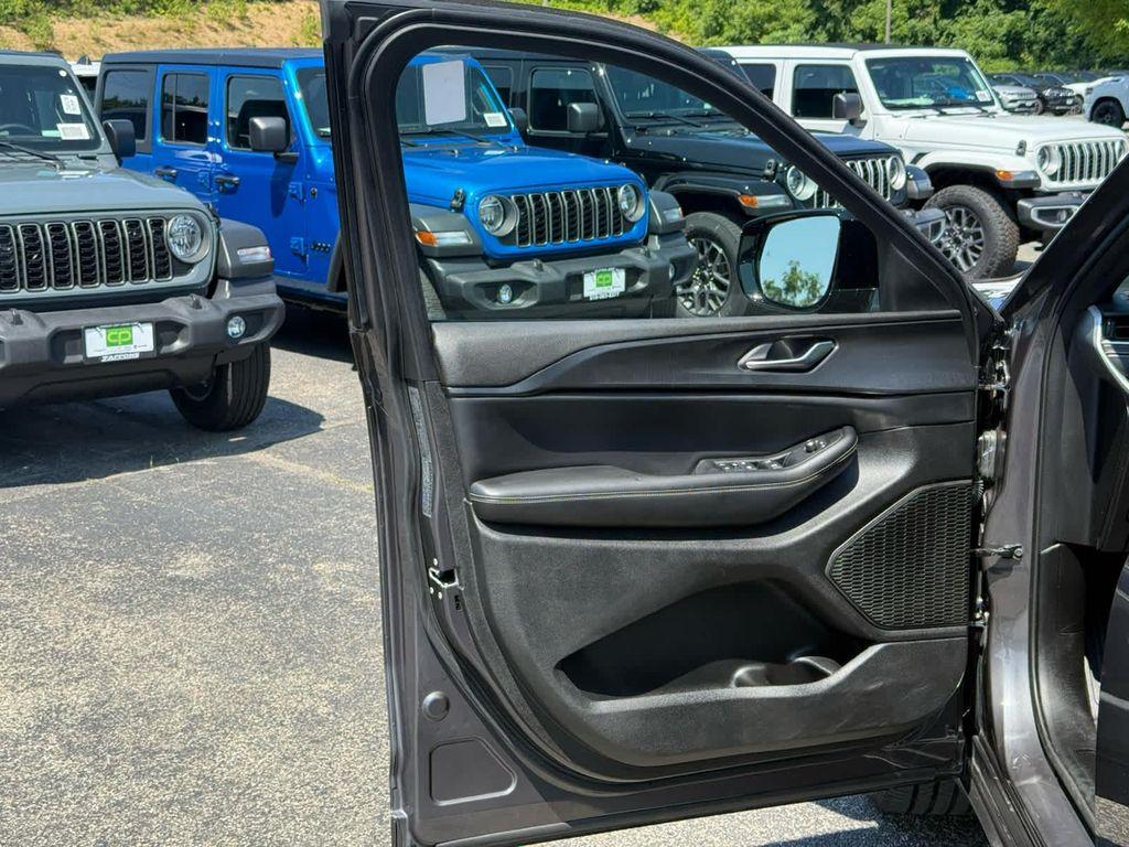 used 2023 Jeep Grand Cherokee L car, priced at $35,500