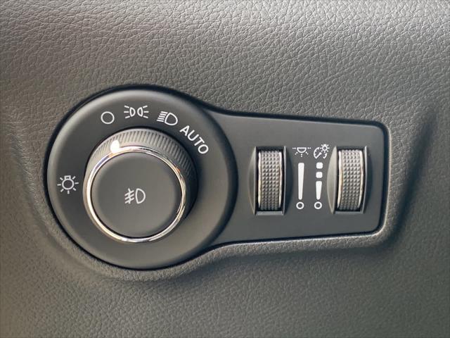 new 2025 Jeep Compass car, priced at $39,198