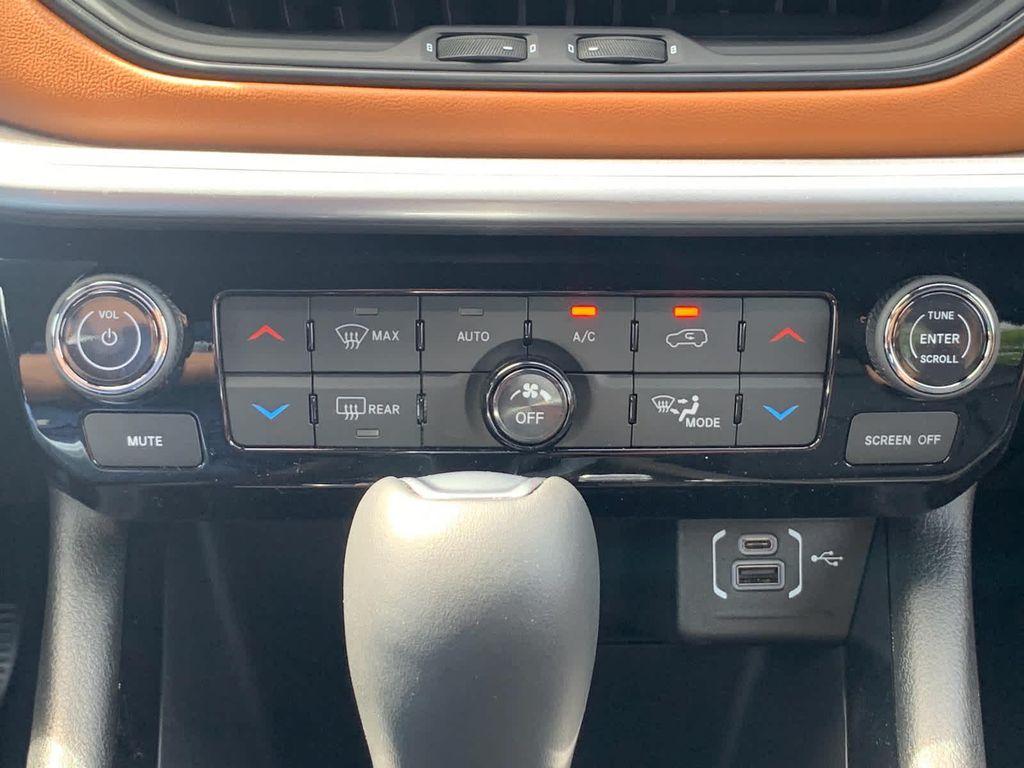 new 2025 Jeep Compass car, priced at $37,919