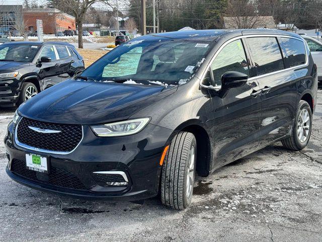 new 2025 Chrysler Pacifica car, priced at $49,035