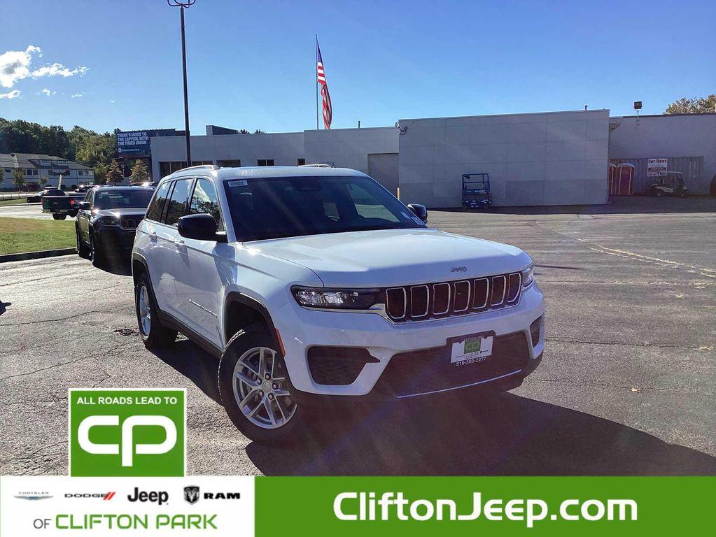 new 2025 Jeep Grand Cherokee car, priced at $40,637
