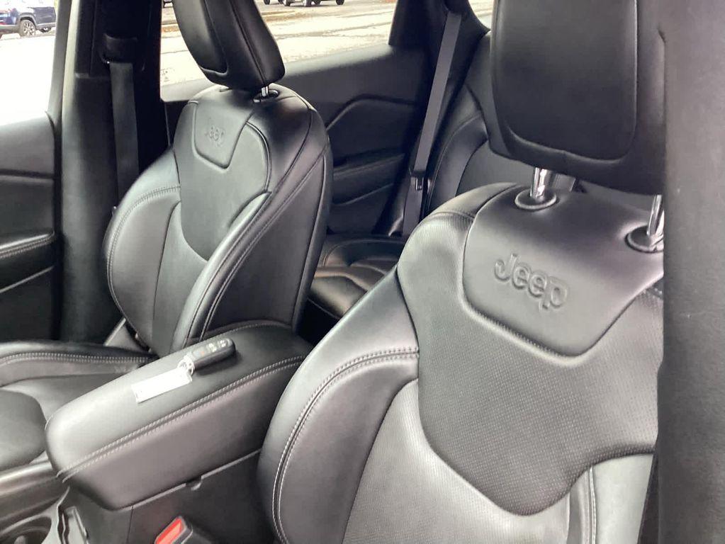 used 2022 Jeep Cherokee car, priced at $26,995
