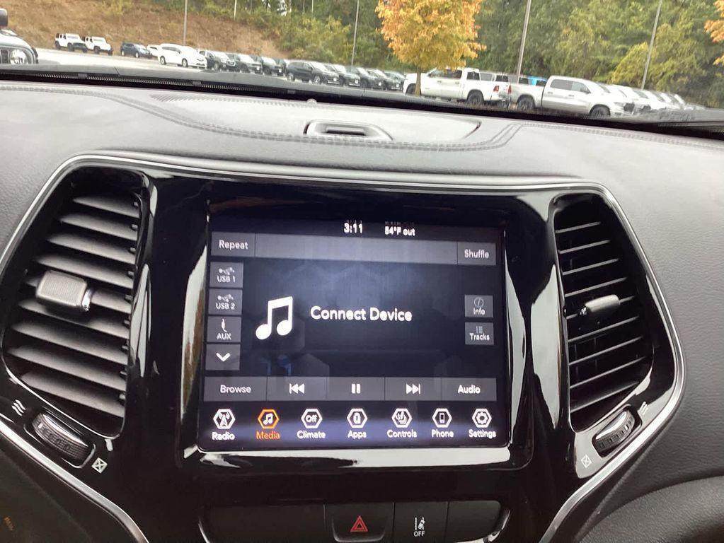 used 2022 Jeep Cherokee car, priced at $26,995