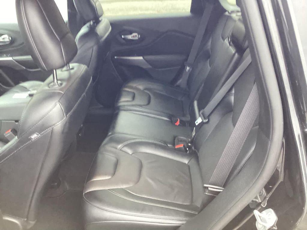 used 2022 Jeep Cherokee car, priced at $26,995