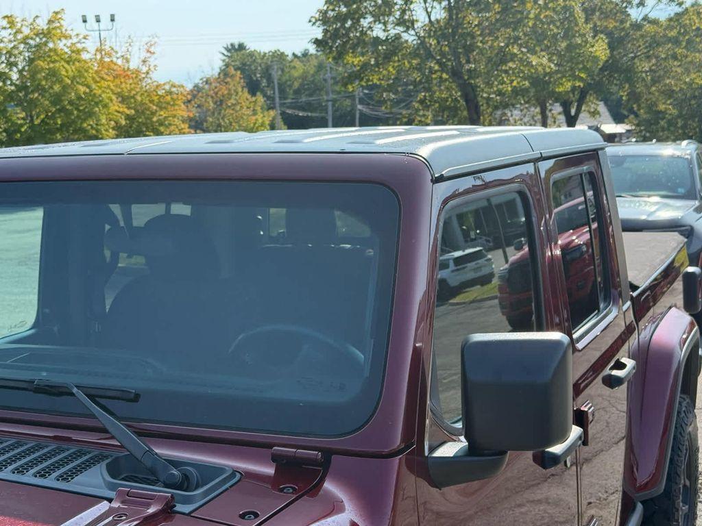 used 2021 Jeep Gladiator car, priced at $32,400