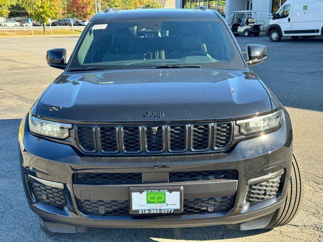 new 2025 Jeep Grand Cherokee car, priced at $58,555