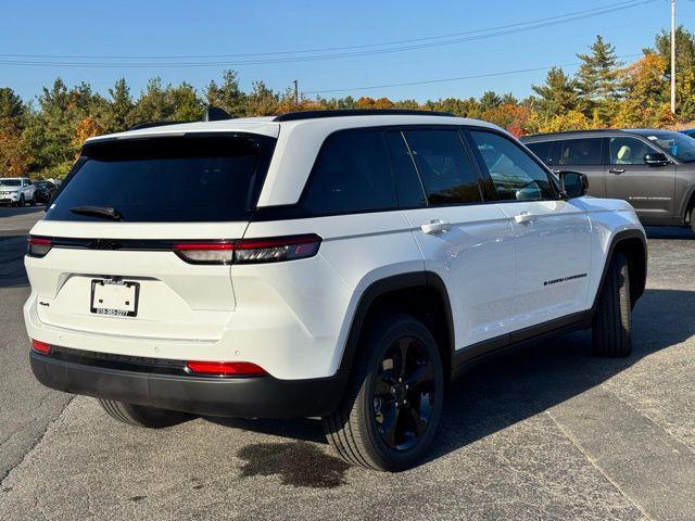 new 2025 Jeep Grand Cherokee car, priced at $48,575