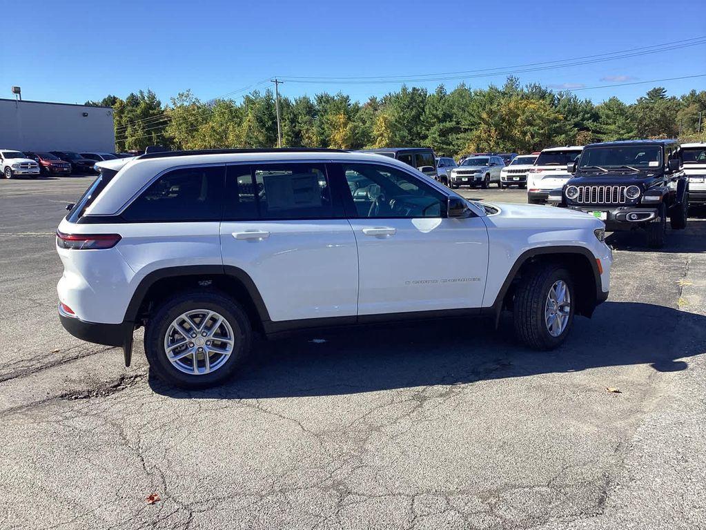 new 2025 Jeep Grand Cherokee car, priced at $39,642