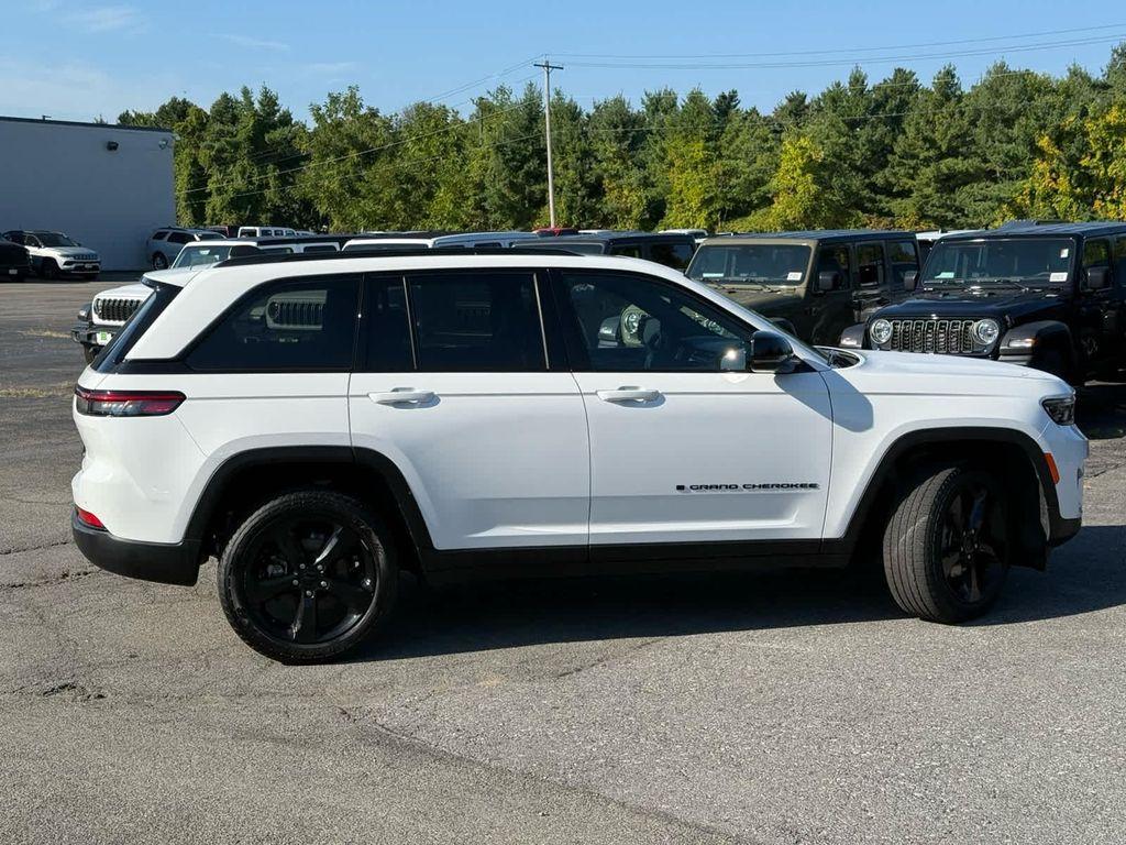 used 2023 Jeep Grand Cherokee car, priced at $29,600