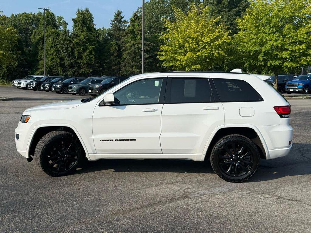 used 2017 Jeep Grand Cherokee car, priced at $16,995