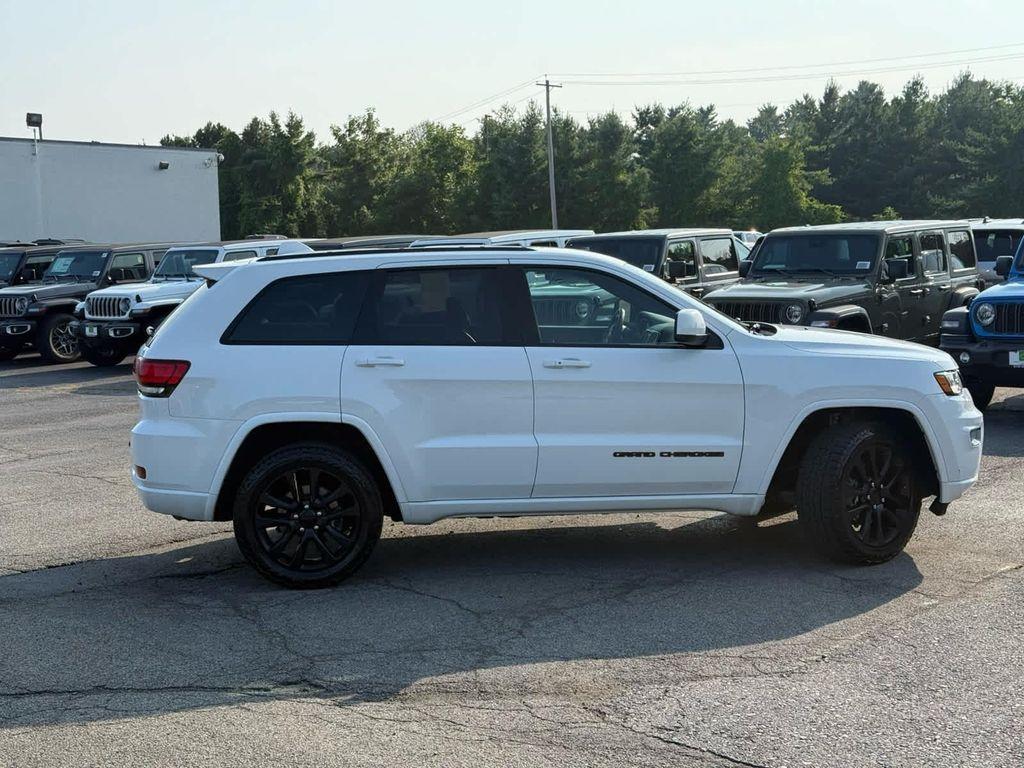 used 2017 Jeep Grand Cherokee car, priced at $16,995