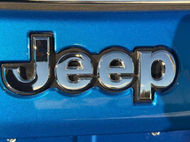 used 2022 Jeep Compass car, priced at $21,995