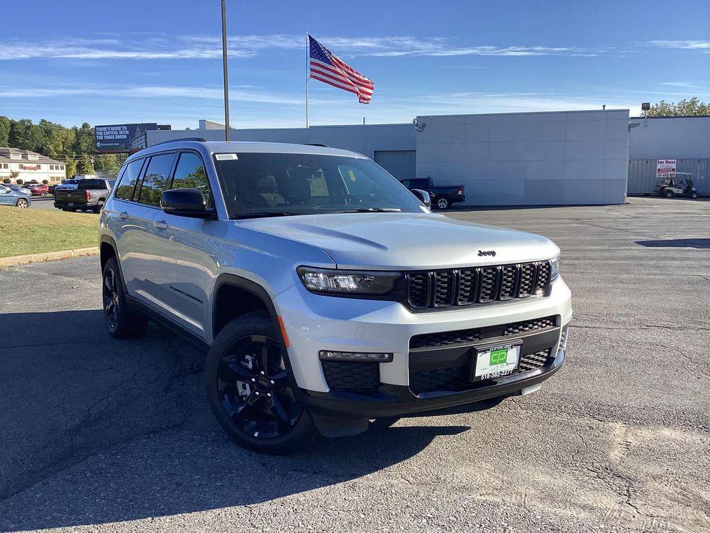new 2025 Jeep Grand Cherokee car, priced at $50,624