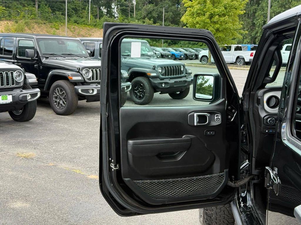 used 2024 Jeep Wrangler 4xe car, priced at $37,999