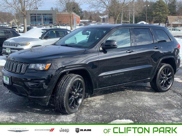 used 2018 Jeep Grand Cherokee car, priced at $17,521