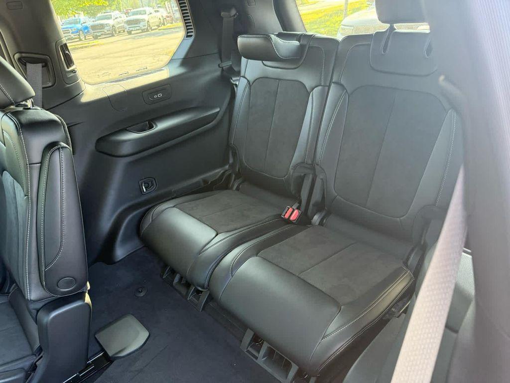 new 2025 Jeep Grand Cherokee car, priced at $48,870