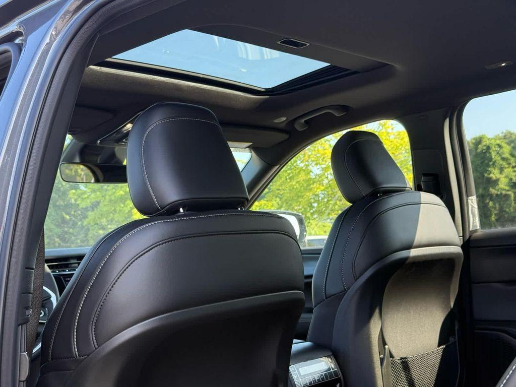 new 2025 Jeep Grand Cherokee car, priced at $48,870