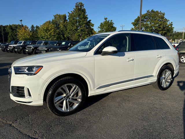 used 2023 Audi Q7 car, priced at $41,899