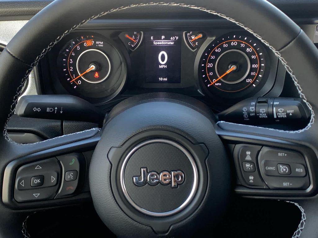 new 2025 Jeep Wrangler car, priced at $44,250