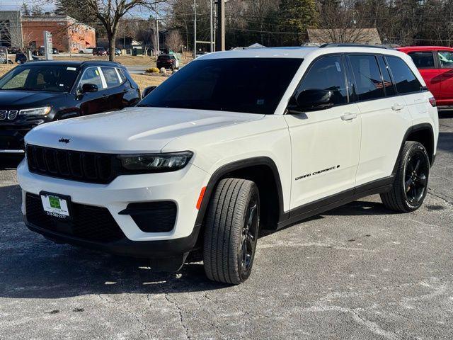 used 2023 Jeep Grand Cherokee car, priced at $31,984