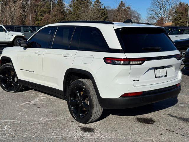 used 2023 Jeep Grand Cherokee car, priced at $31,984