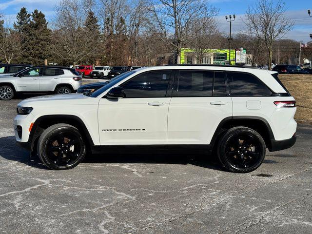 used 2023 Jeep Grand Cherokee car, priced at $31,984