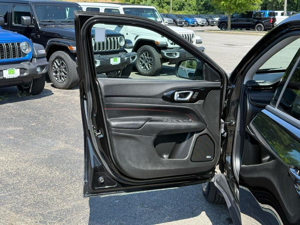 used 2022 Jeep Compass car, priced at $24,999