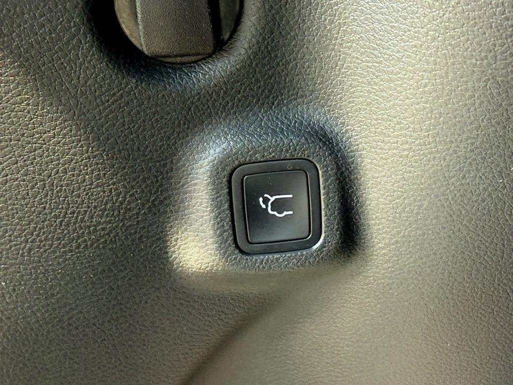 used 2022 Jeep Compass car, priced at $24,999