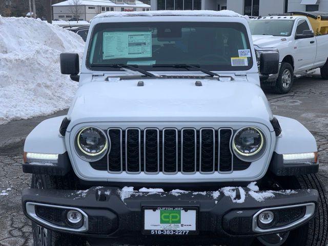 new 2025 Jeep Wrangler car, priced at $59,425