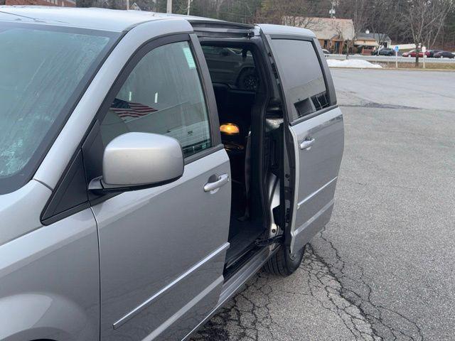 used 2017 Dodge Grand Caravan car, priced at $10,833