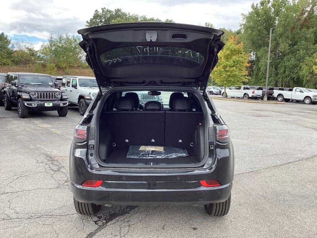 new 2025 Jeep Compass car, priced at $34,959